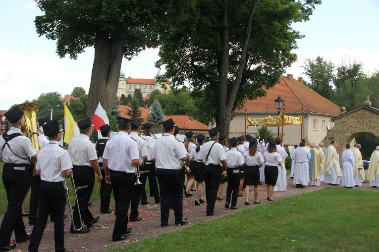 Sto lat obecności Sióstr Franciszanek Rodziny Maryi w Nowym Wiśniczu