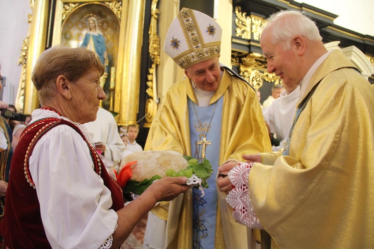 Sto lat obecności Sióstr Franciszanek Rodziny Maryi w Nowym Wiśniczu