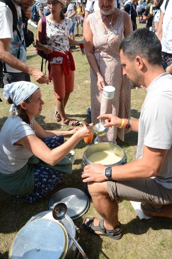 Pielgrzymkowy obiad w Gwoździanach