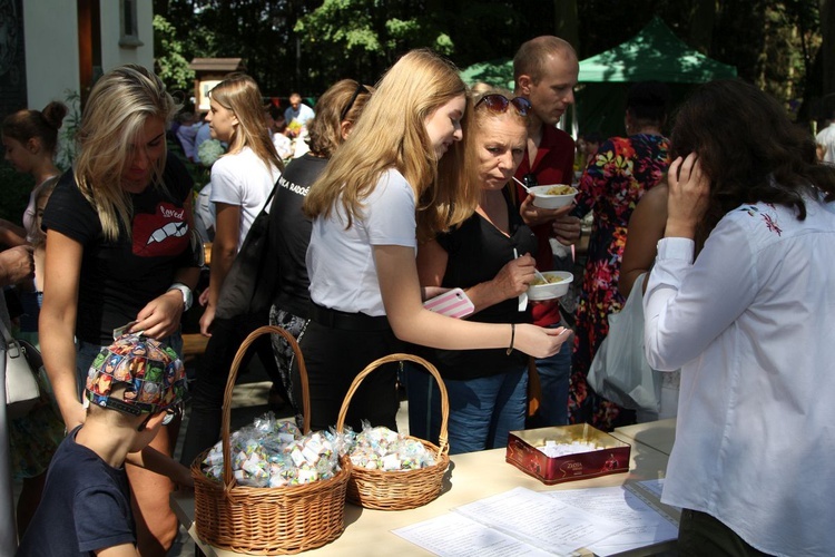 Głębowice - piknik parafialny i konkurs na "Bukiet ziela"