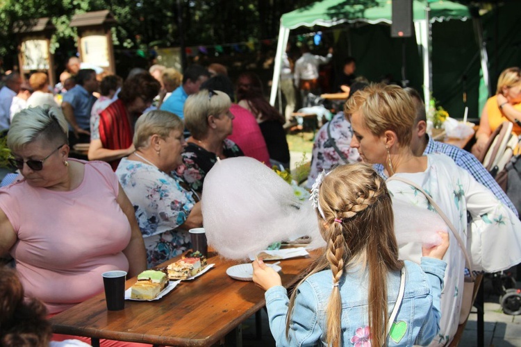 Głębowice - piknik parafialny i konkurs na "Bukiet ziela"