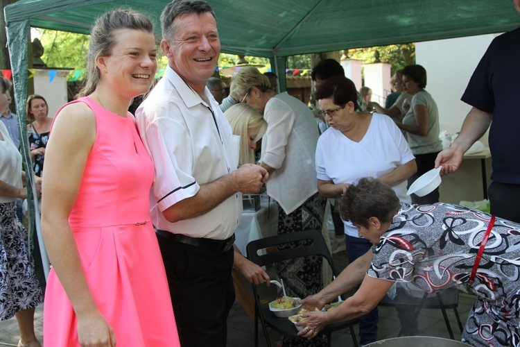 Głębowice - piknik parafialny i konkurs na "Bukiet ziela"