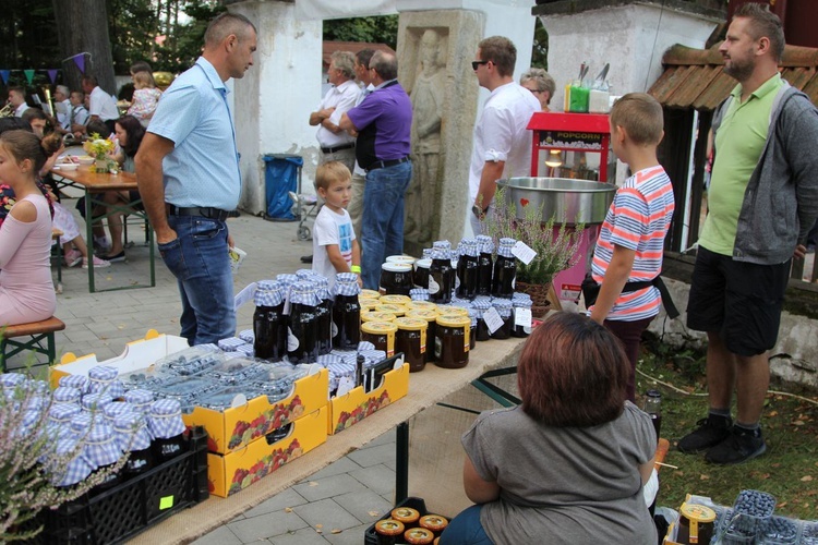 Głębowice - piknik parafialny i konkurs na "Bukiet ziela"