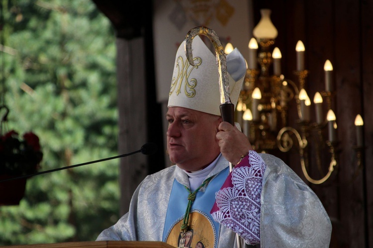 Uroczystość Wniebowzięcia NMP i piknik wojskowy w Rychwałdzie