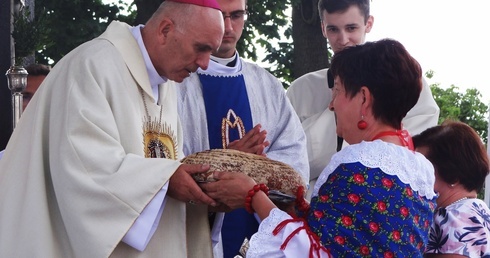 Bp Andrzej Iwanecki w Lubecku: Mamy żyć w obecności Boga, a nie uciekać od Niego