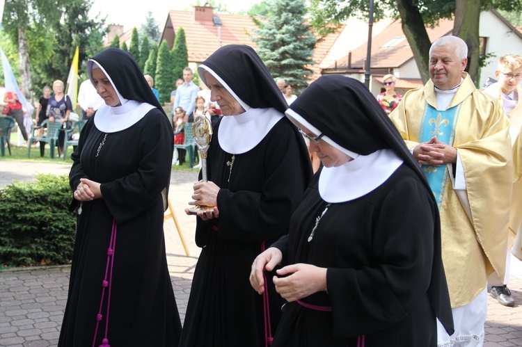 Nowy Wiśnicz. Mateczki z rodziny Maryi