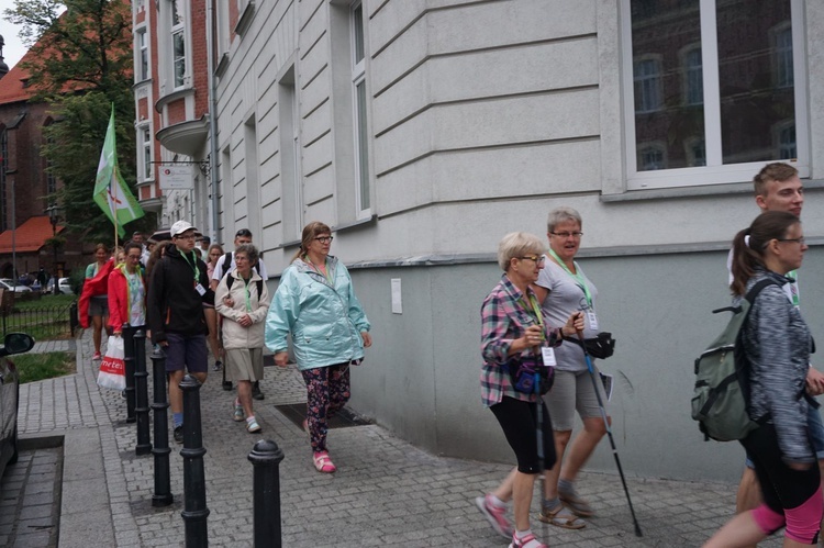 Ślubowane pielgrzymki z Sośnicy i Gliwic na Górę Świętej Anny