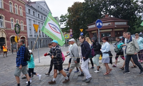 Wyszli z domu, gdy było jeszcze ciemno