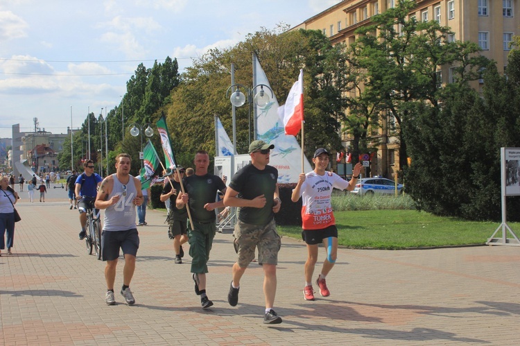 Przebiegł 750 km dla chorej Dominiki