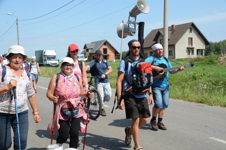 Przedostatni dzień drogi na Jasną Górę