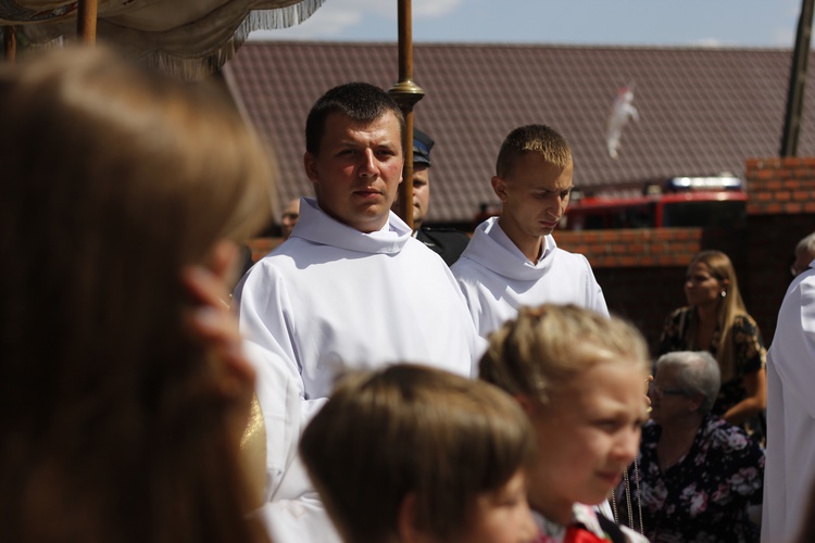 XVII Festyn Rodzinny w Bąkowie Górnym - Msza św.