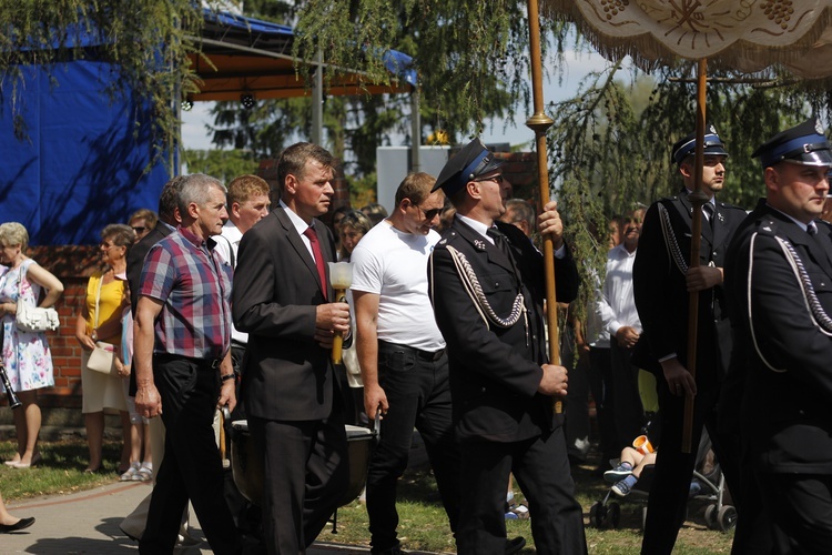 XVII Festyn Rodzinny w Bąkowie Górnym - Msza św.