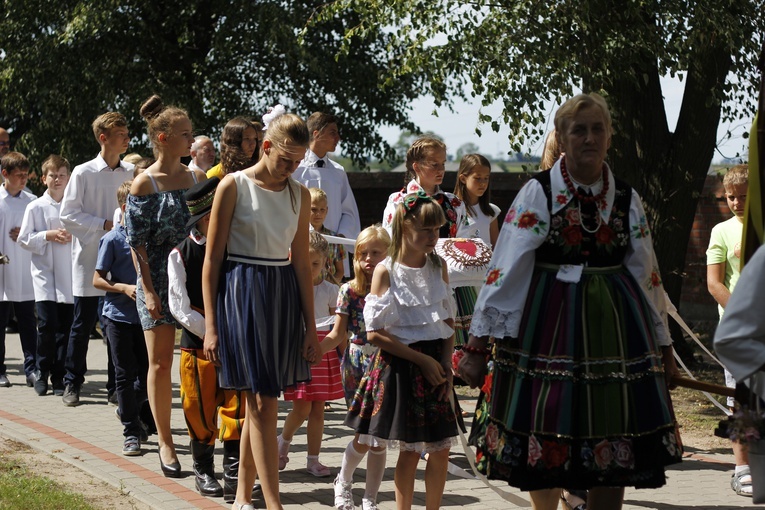 XVII Festyn Rodzinny w Bąkowie Górnym - Msza św.