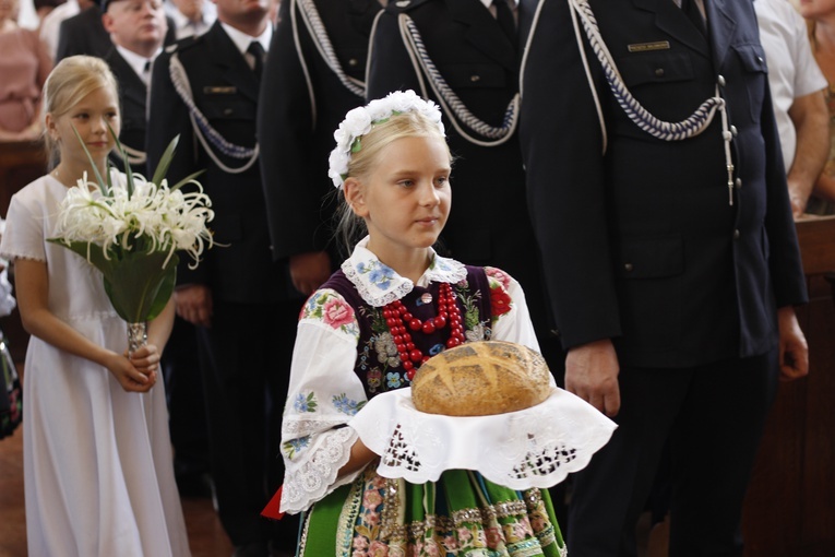 XVII Festyn Rodzinny w Bąkowie Górnym - Msza św.