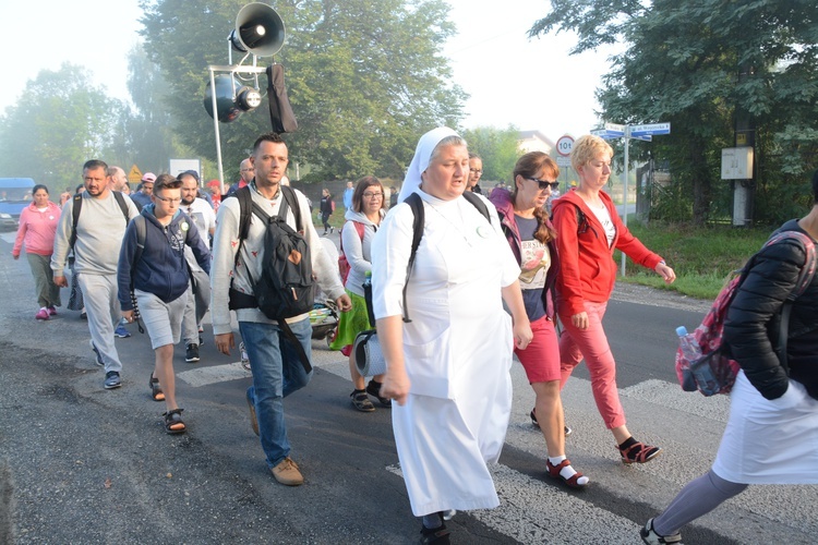 Ostatni poranek pieszej pielgrzymki