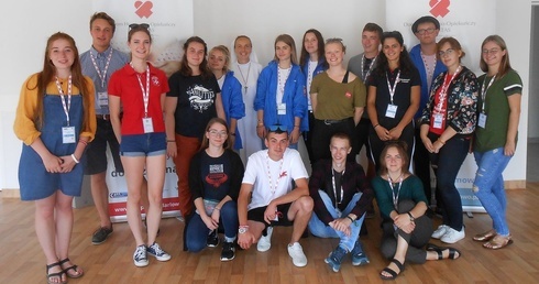 Młodzi maltańczycy opiekowali się chorymi w hospicjum w Darłowie