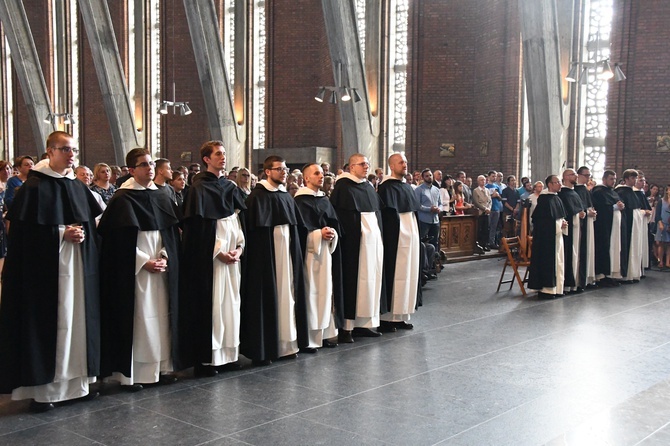 Obłóczyny u dominikanów