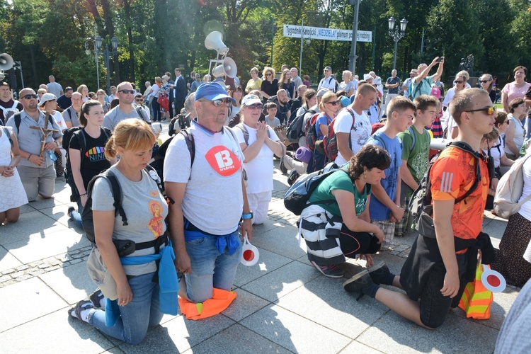 Zaręczyny tuż przed jasnogórskim szczytem