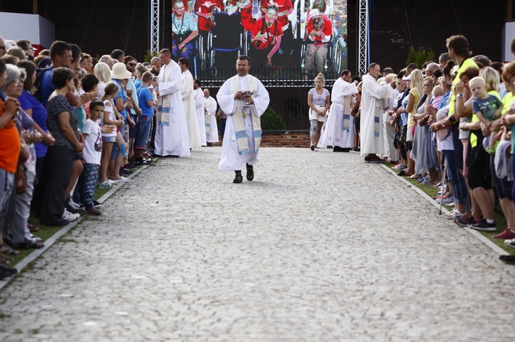 Pielgrzymka na Jasną Górę u celu - cz. 1.