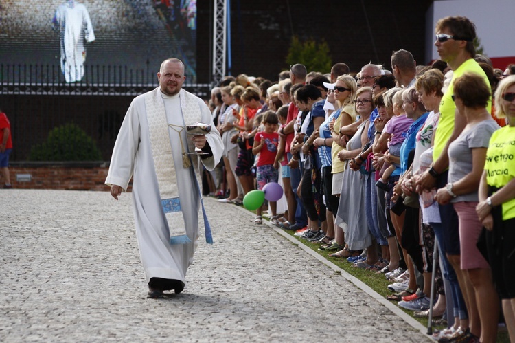 Pielgrzymka na Jasną Górę u celu - cz. 1.