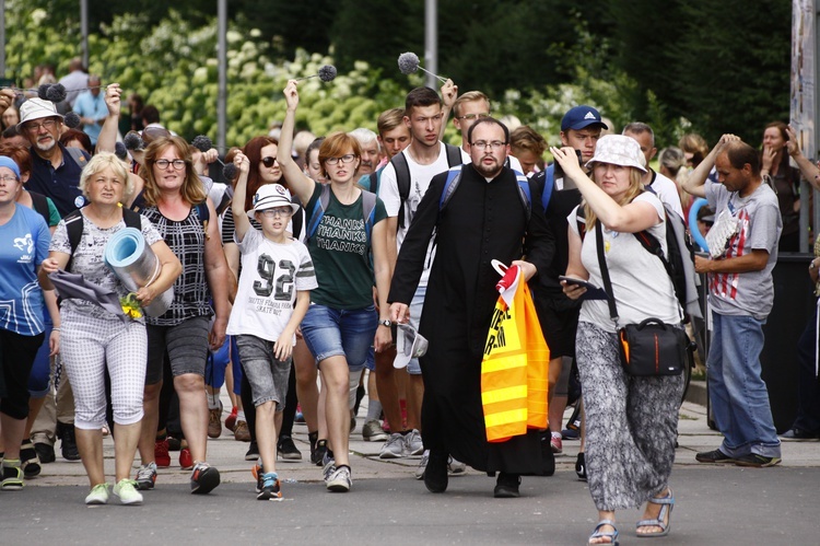 Pielgrzymka na Jasną Górę u celu - cz. 1.