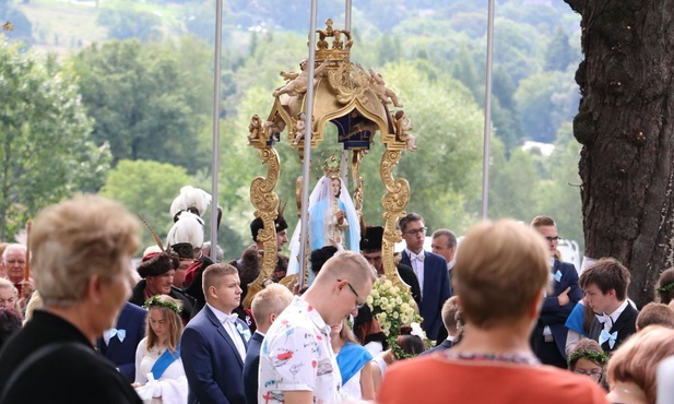 Kard. Grocholewski: Tutaj uświadamiamy sobie, że Maryja jest też naszą Matką
