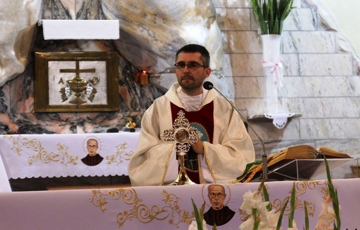 Wprowadzenie relikwii św. Maksymiliana w Pewli Wielkiej