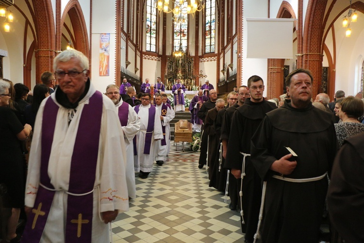 Pogrzeb o. Stanisława Paszewskiego OFM