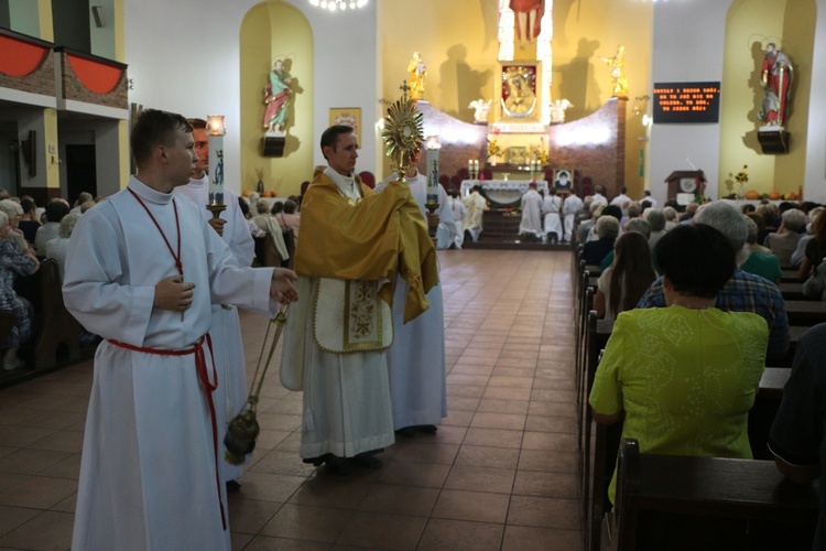 Nabożeństwo do św. Szarbela w Oleśnicy