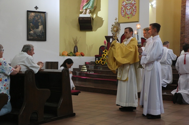 Nabożeństwo do św. Szarbela w Oleśnicy