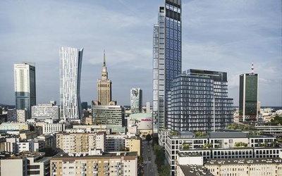 To będzie najwyższy wieżowiec w UE - już teraz pnie się w górę w centrum Warszawy
