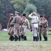 W tegorocznym przedstawieniu historycznym wzięło udział ok. 80 rekonstruktorów z różnych części Polski, m.in. z Warszawy, Kielc i Katowic.