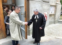 Zdjęcia kręcono m.in. przy lubelskim kościele ewangelickim.