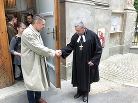 Zdjęcia kręcono m.in. przy lubelskim kościele ewangelickim.