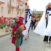 Tradycją pasłęckiej imprezy jest też pochód w strojach średniowiecznych ulicami miasta.