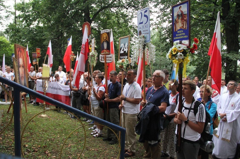 Msza św. w Zielenicach
