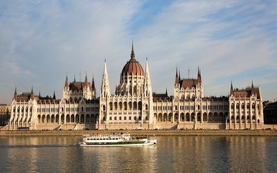Małe zwycięstwo Węgrów nad lobby LGBT