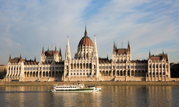 Małe zwycięstwo Węgrów nad lobby LGBT