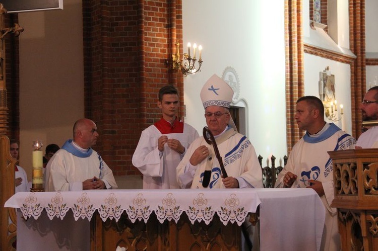 Msza św. z abp. Stanisławem Budzikiem w czasie SMAL