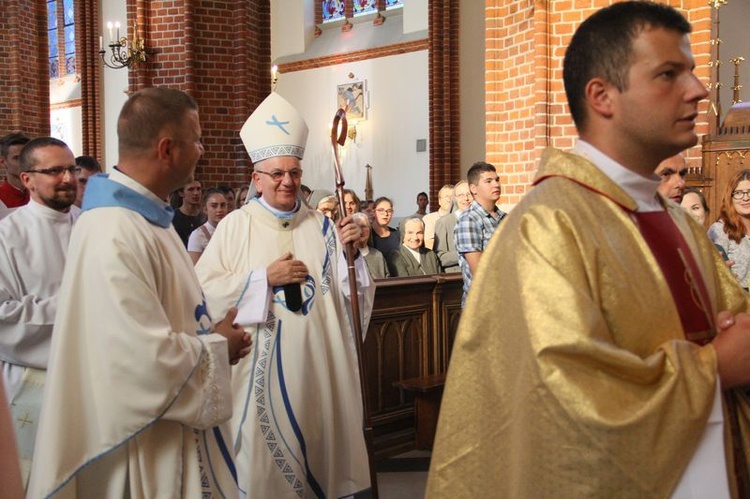 Msza św. z abp. Stanisławem Budzikiem w czasie SMAL