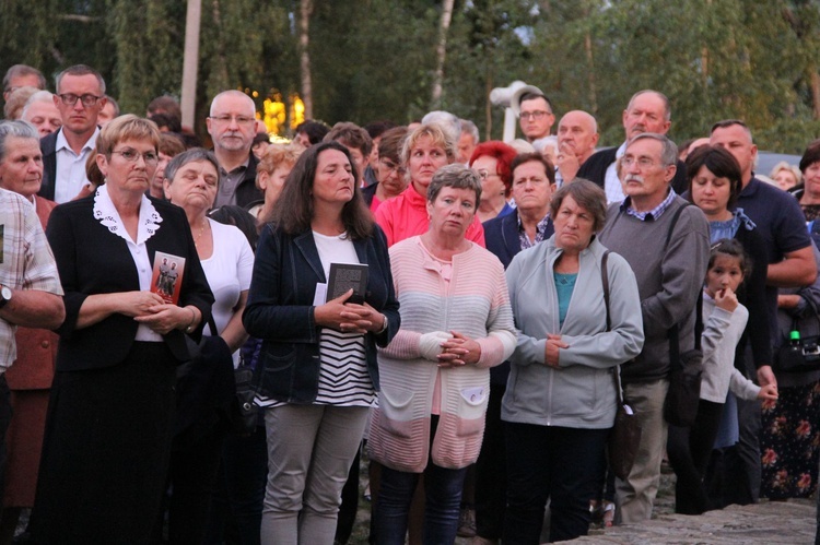 Pasierbiec. Wprowadzenie relikwii misjonarzy męczenników