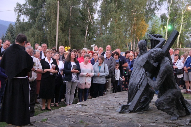 Pasierbiec. Wprowadzenie relikwii misjonarzy męczenników