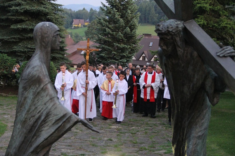 Pasierbiec. Wprowadzenie relikwii misjonarzy męczenników