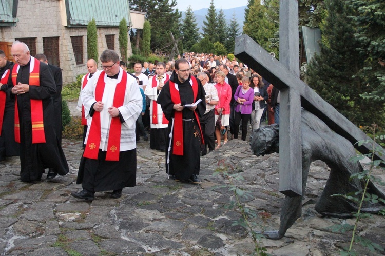 Pasierbiec. Wprowadzenie relikwii misjonarzy męczenników