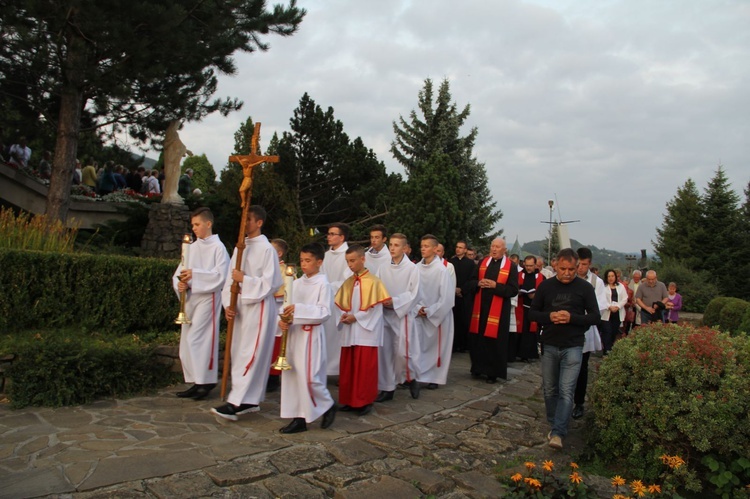 Pasierbiec. Wprowadzenie relikwii misjonarzy męczenników