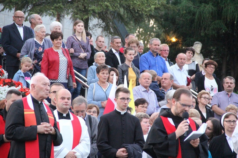 Pasierbiec. Wprowadzenie relikwii misjonarzy męczenników