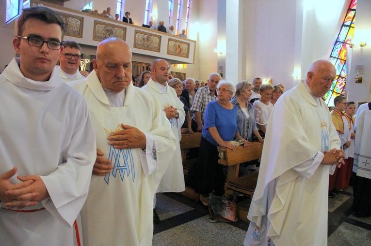 Pasierbiec. Wprowadzenie relikwii misjonarzy męczenników