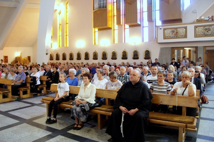 Pasierbiec. Wprowadzenie relikwii misjonarzy męczenników