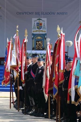 Jubileuszowa Msza św. na rynku w Myślenicach