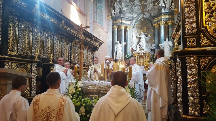 Odpust bł. Wincentego Kadłubka w opactwie cystersów w Jędrzejowie.